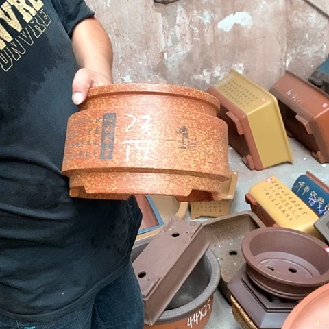 紫砂花盆手工艺品