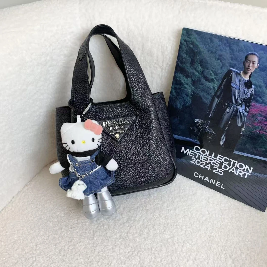 99新 Prada/普拉达 壹臻/普拉达黑色菜篮子 76459232