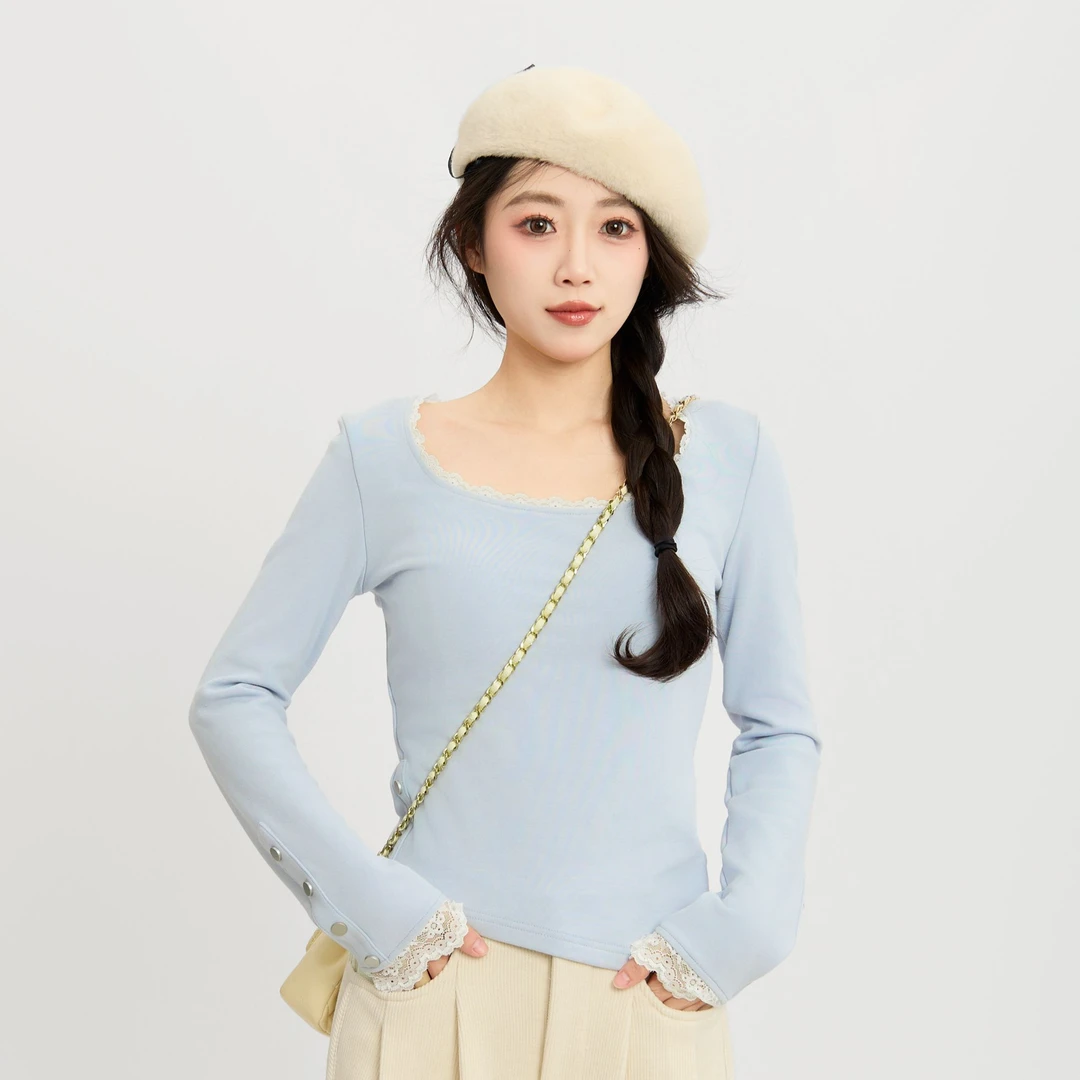 三福 冬季洋气少女感千金风金属扣蕾丝拼接百搭显瘦T恤494905