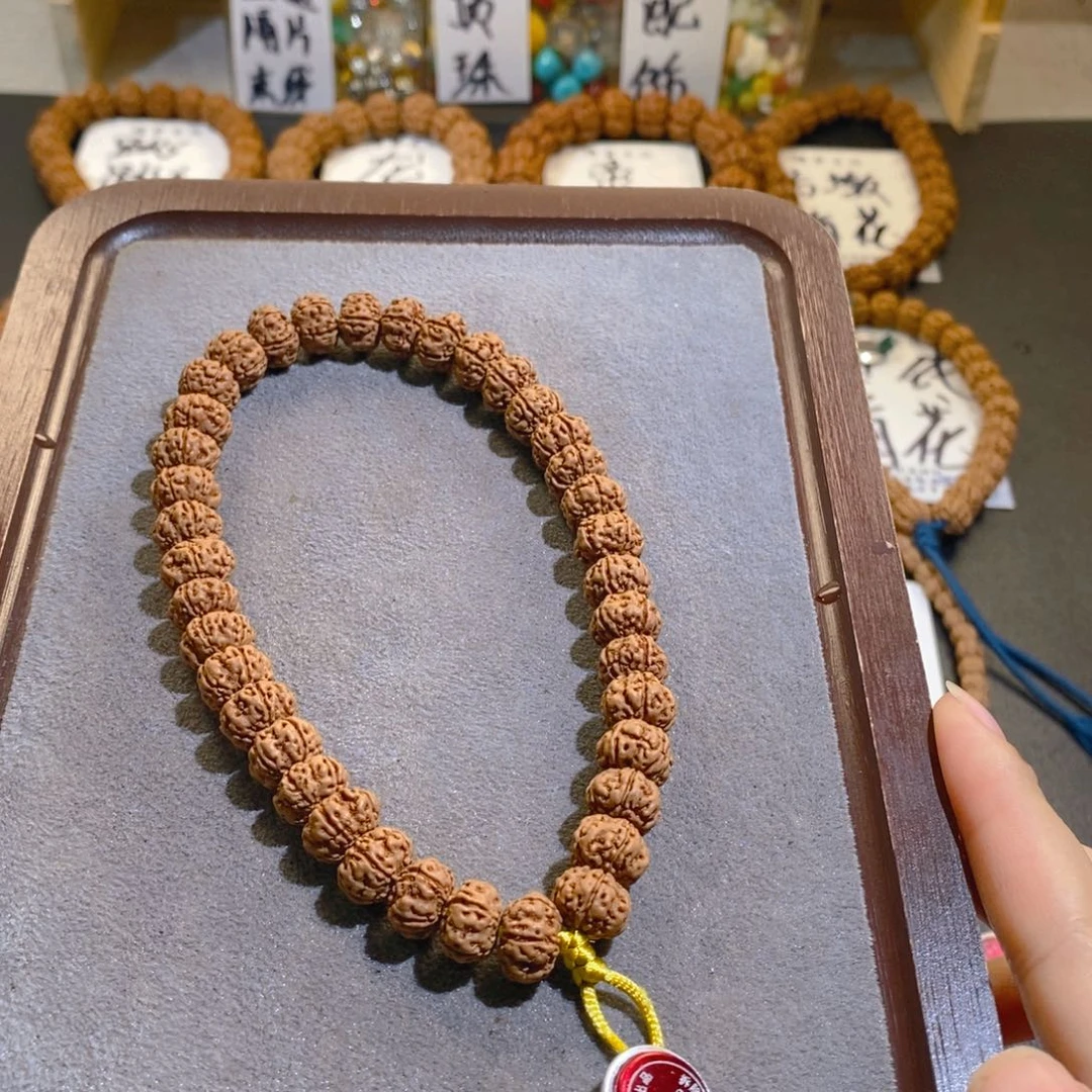 峰***峰金刚菩提吊坠老树王手持0448