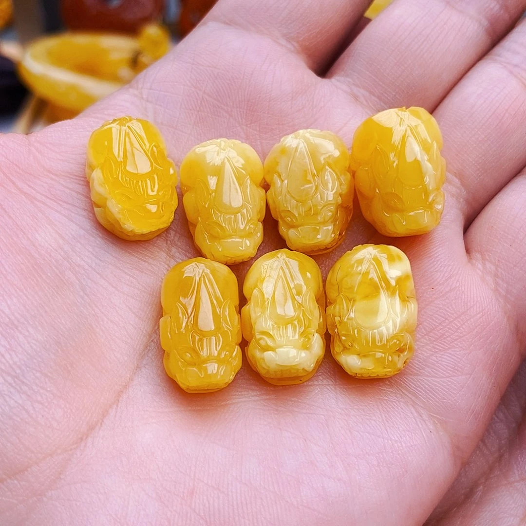 蜜蜡颈饰未镶嵌小貔貅，天然保真假一赔十，裸石发货不配绳