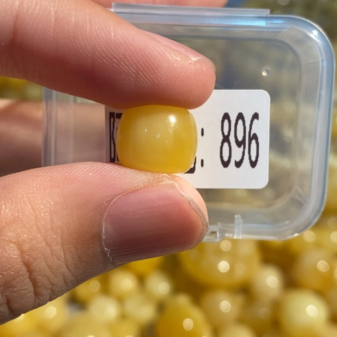 蜜蜡未镶嵌珠宝奇石896