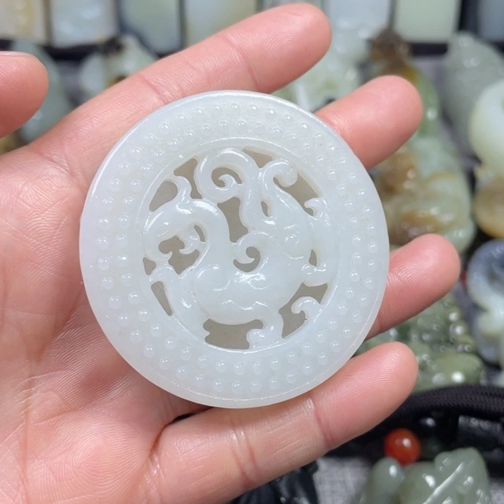 和田玉未镶嵌挂件