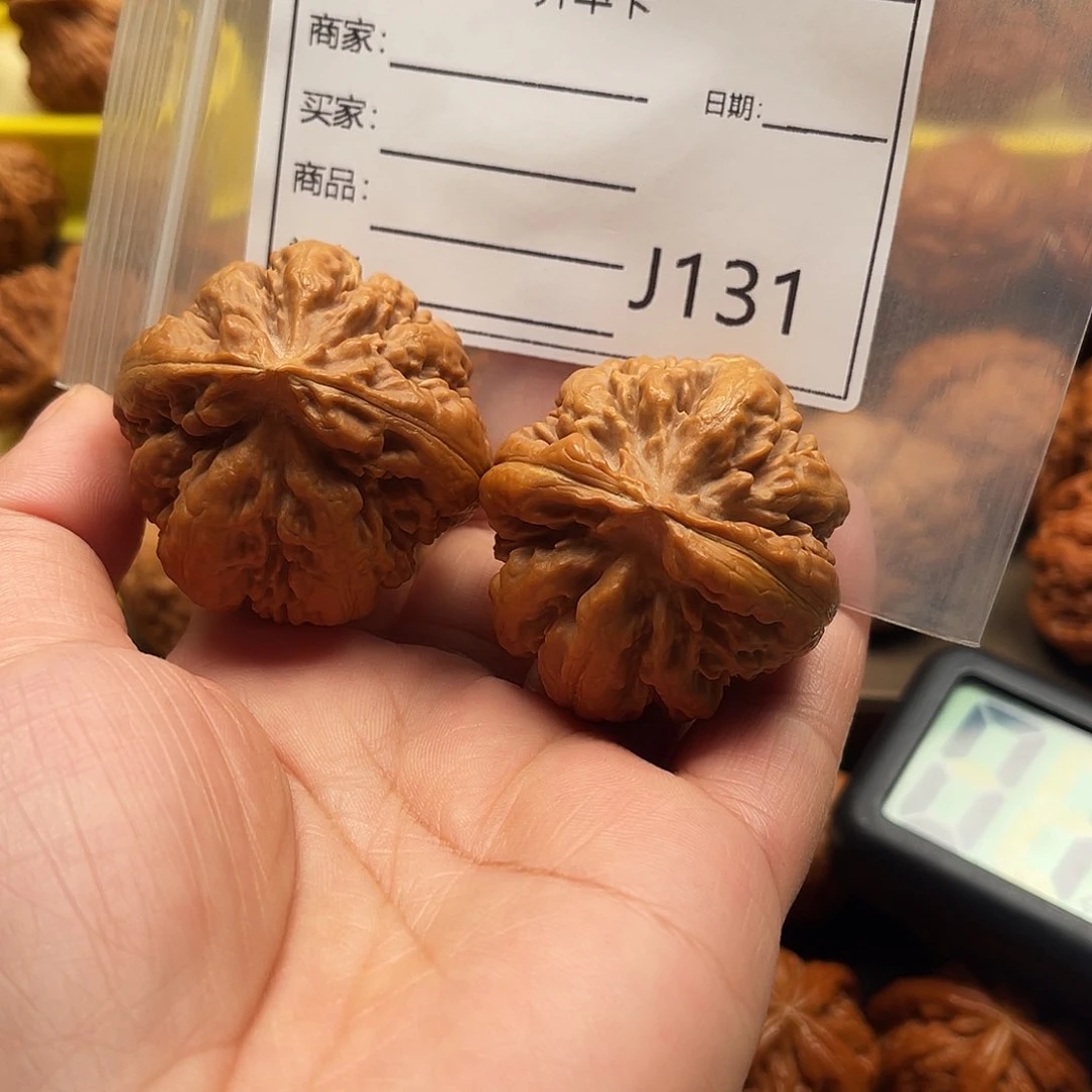 少***.文玩核桃吊坠Uhhhhnnnn