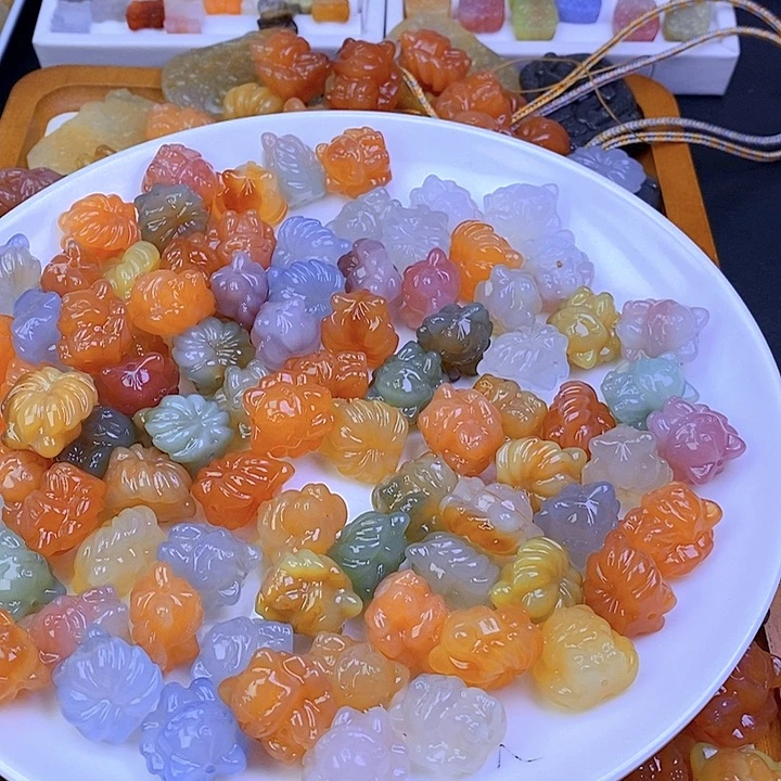 查罗石未镶嵌车挂小*蜂