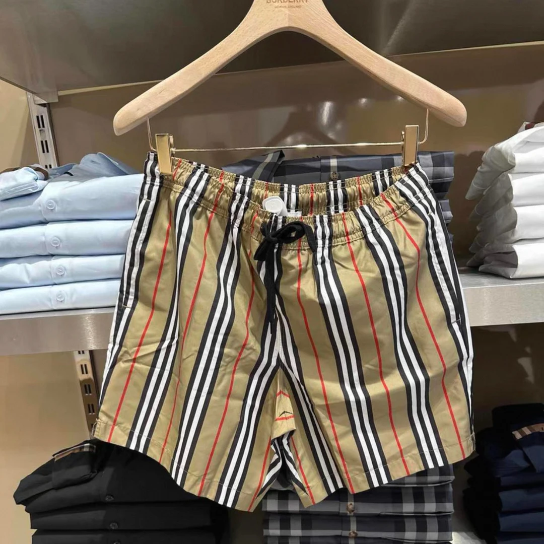 未使用 BURBERRY/博柏利 男款条纹休闲沙滩短裤