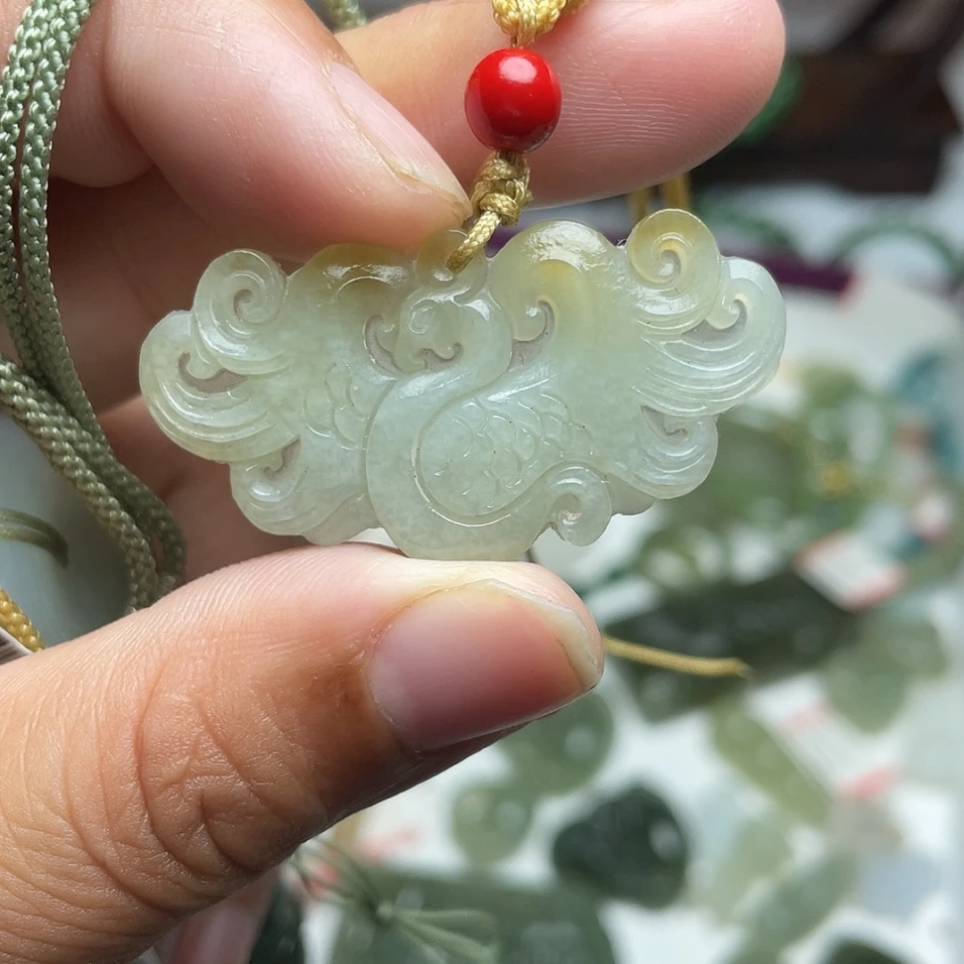和田玉（糖玉）未镶嵌颈饰凤凰