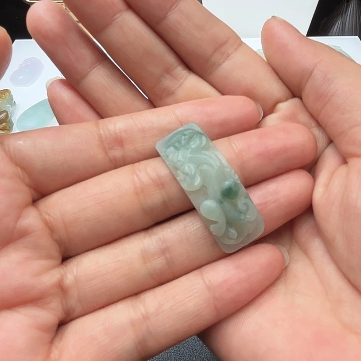 定制翡翠未镶嵌天然缅甸翡翠A货手牌不退不换