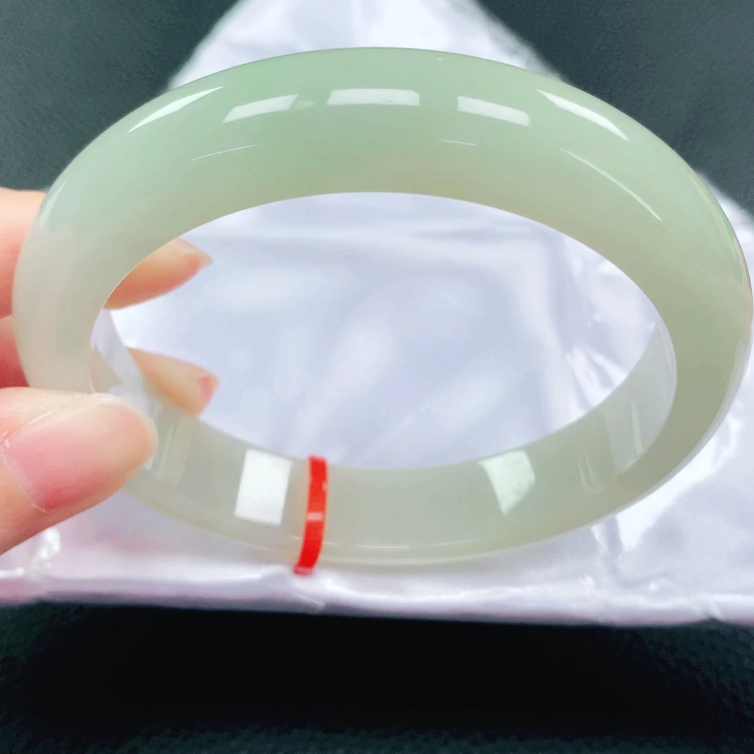 翡翠未镶嵌手镯61圈