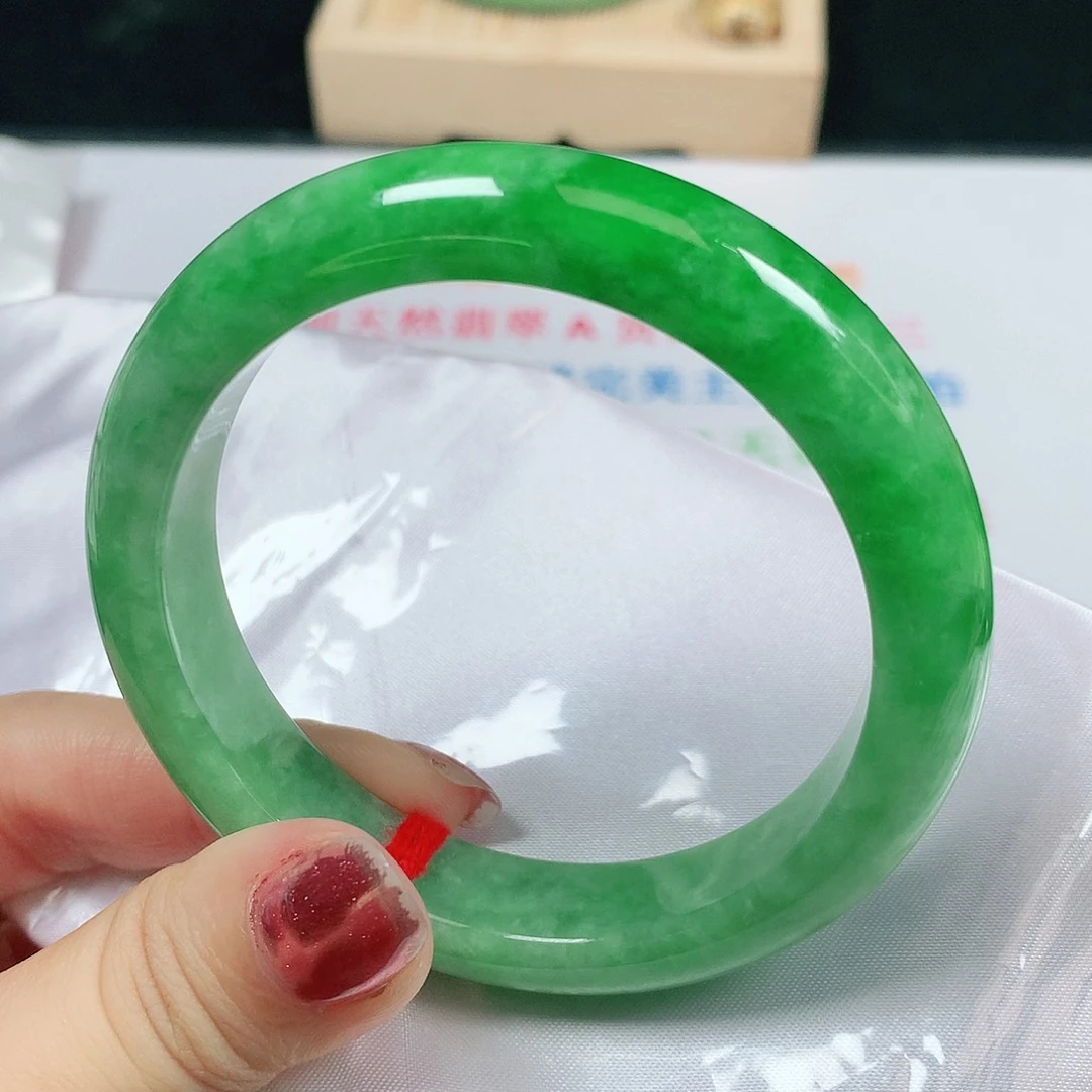 翡翠未镶嵌手镯1502