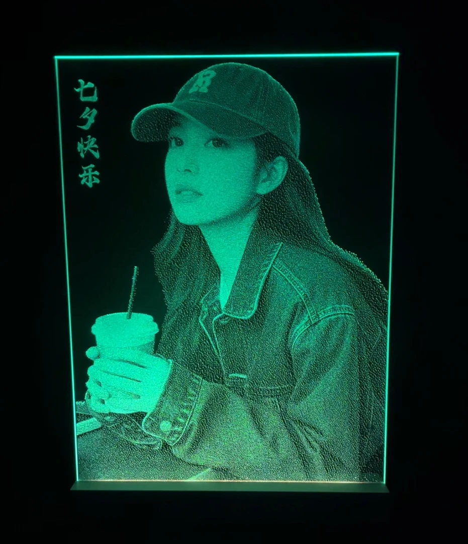 玻璃画定制琉璃画非遗纯手工玻璃锤子画真人照片生日礼物送女友