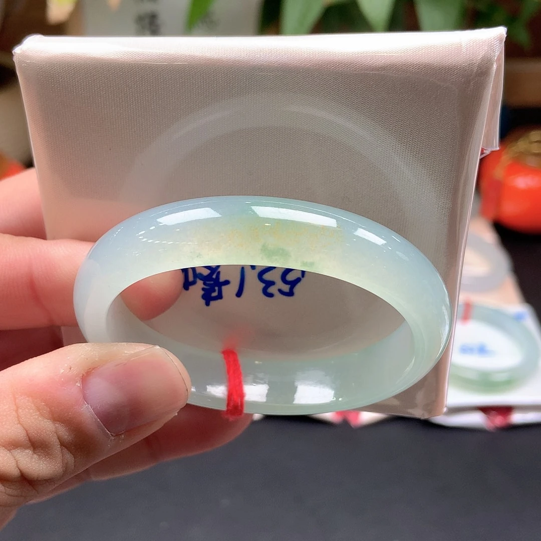 翡翠未镶嵌手镯60号