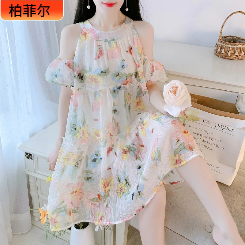 I夏日多巴胺小清新色彩肌理感别致小众连衣裙女夏季挂脖灯笼袖1