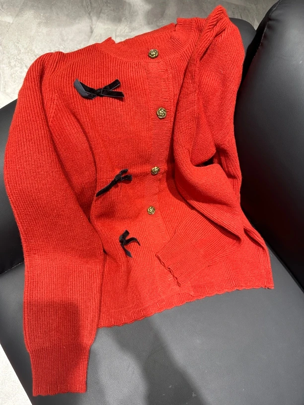 KW 【蝶蝶恋花】南油欧货针织开衫女甜美风蝴蝶结单排扣圆领毛衣