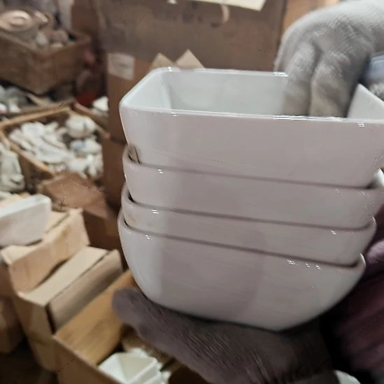 绿泥陶瓷盘子碗啥都有