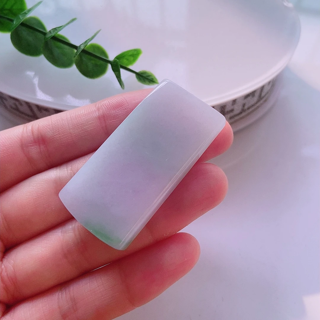 天然翡翠A货冰胶飘绿春彩平安扣无事牌吊坠 尺寸44×22×5mm 小瑕