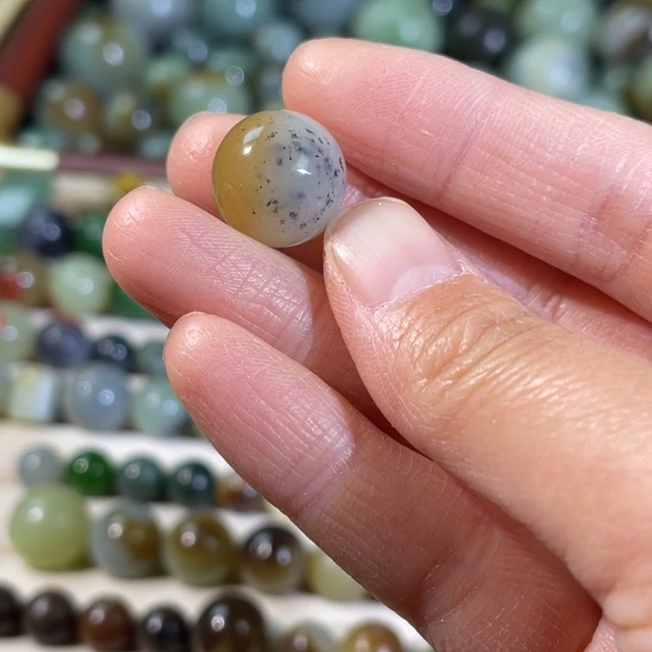 和田玉（糖玉）未镶嵌珠宝半成品15