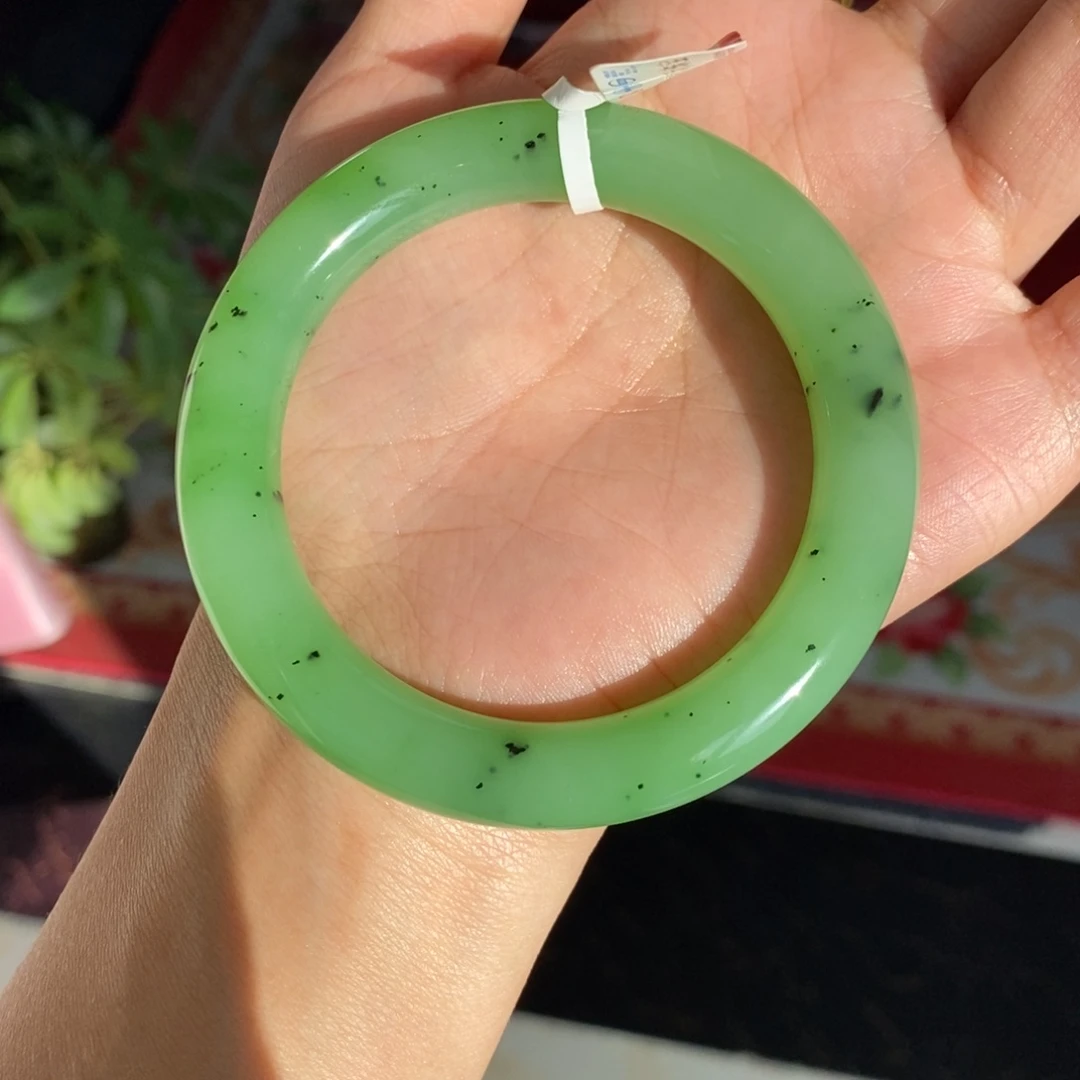 和田玉未镶嵌手镯57圈