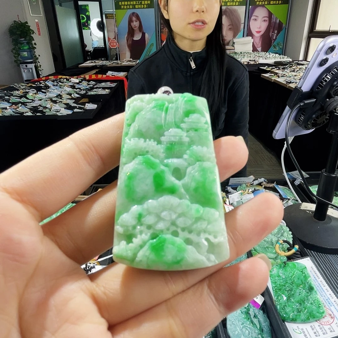 颈饰未镶嵌翡翠一