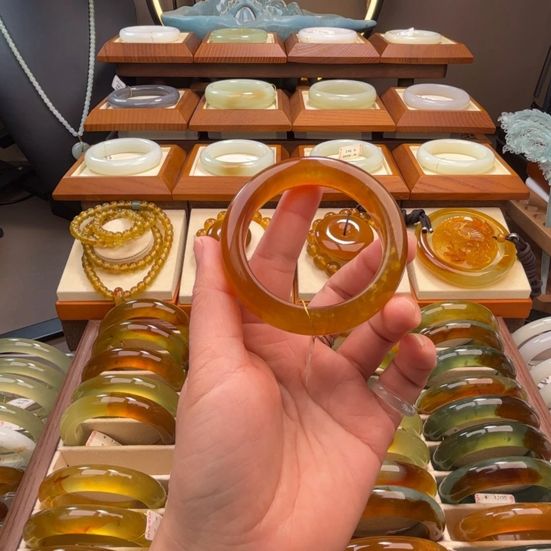 蛇纹石玉未镶嵌手镯54