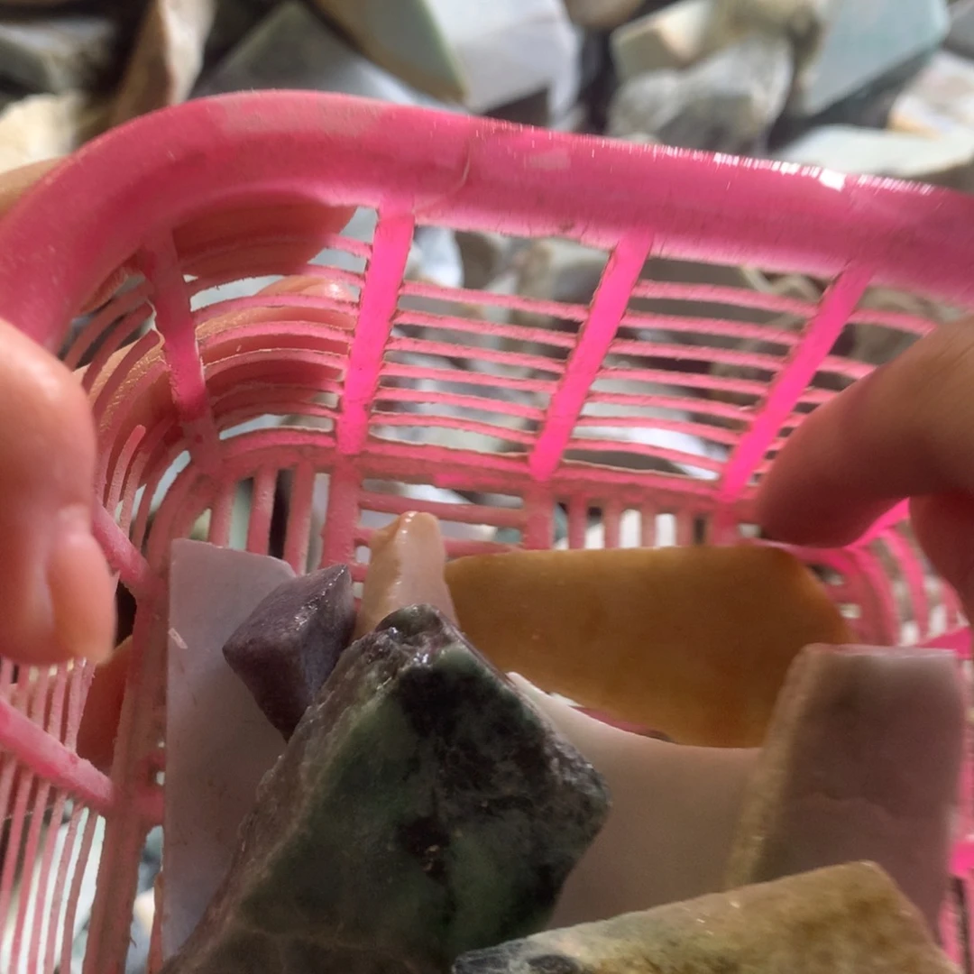 翡翠颈饰未镶嵌缅甸翡翠