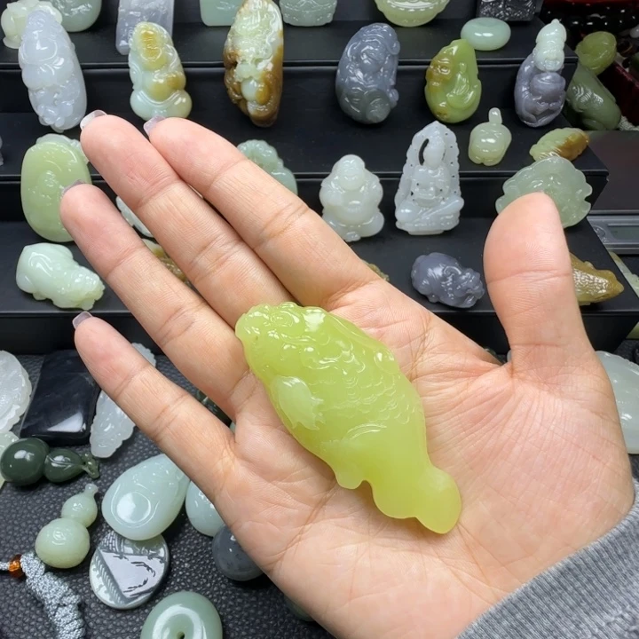 皮***爷和田玉未镶嵌挂件