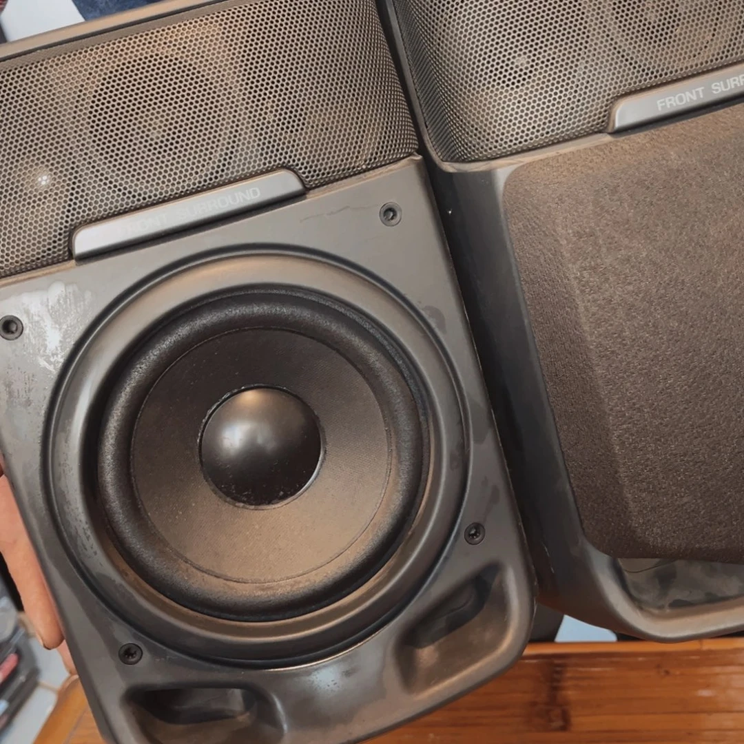 8新爱华一对fnv50组合音箱，少一个网罩，包邮