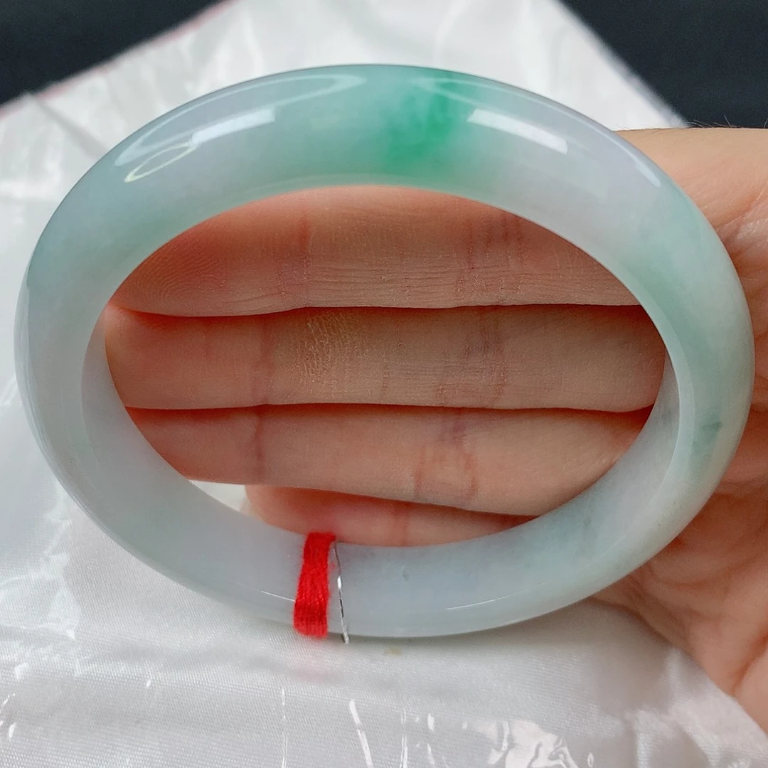 未镶嵌手镯翡翠59.6正圈，细条飘绿，完整，012