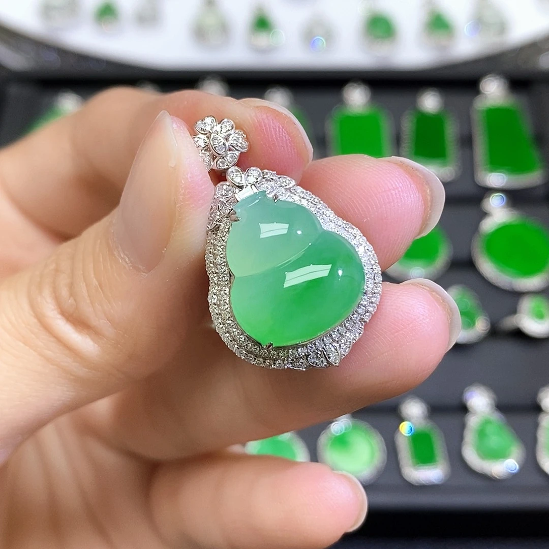 翡翠18K金镶嵌吊坠(不含链)