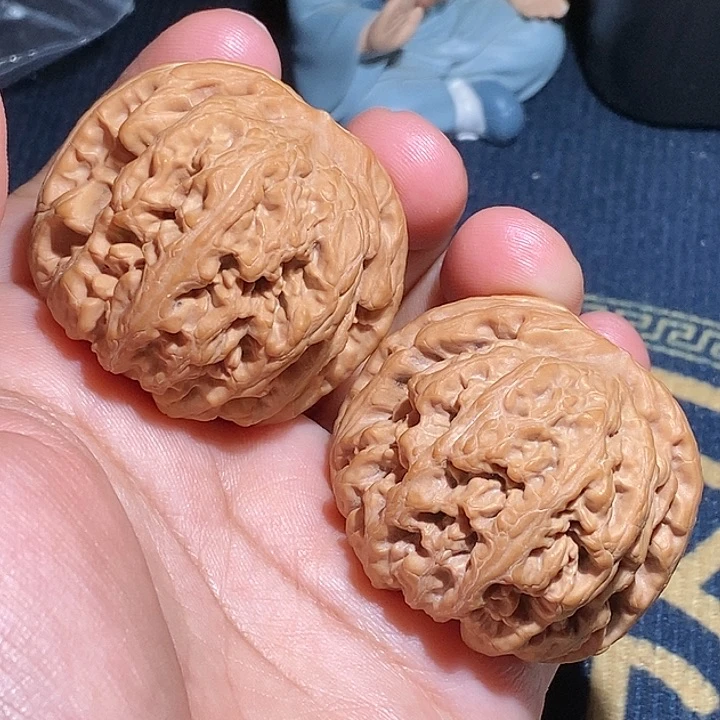 【闪购商品】文玩核桃吊坠悟*人大粗筋