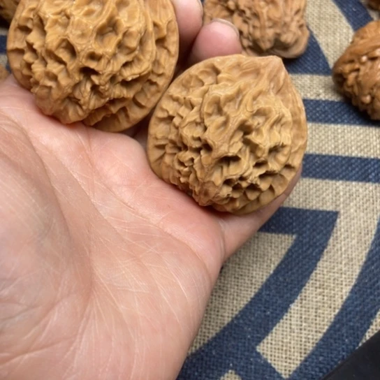 吊坠文玩核桃帝王