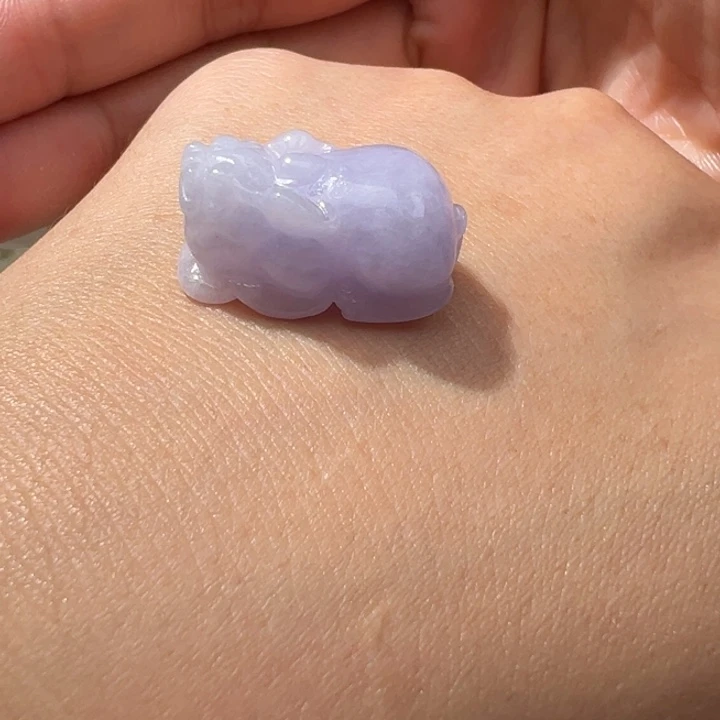 定制翡翠未镶嵌貔貅