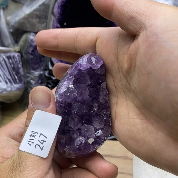 未镶嵌紫晶大型摆件（非配饰）