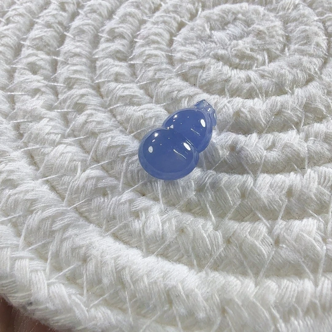 翡翠未镶嵌颈饰立体葫芦蓝紫