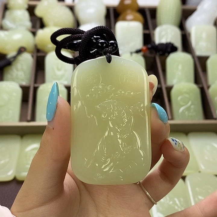 昆仑石双面守护虎