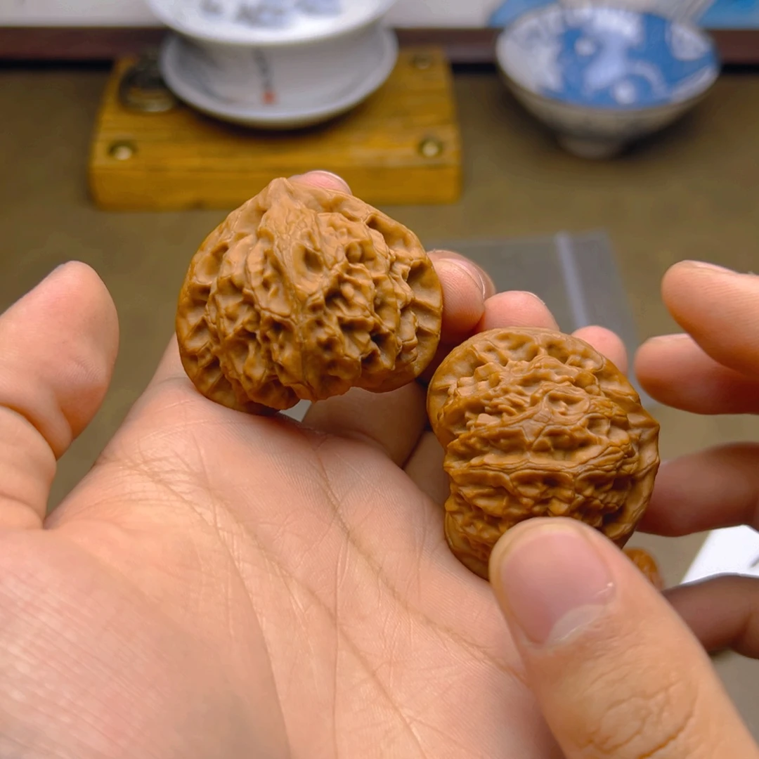 文玩核桃把件宫灯