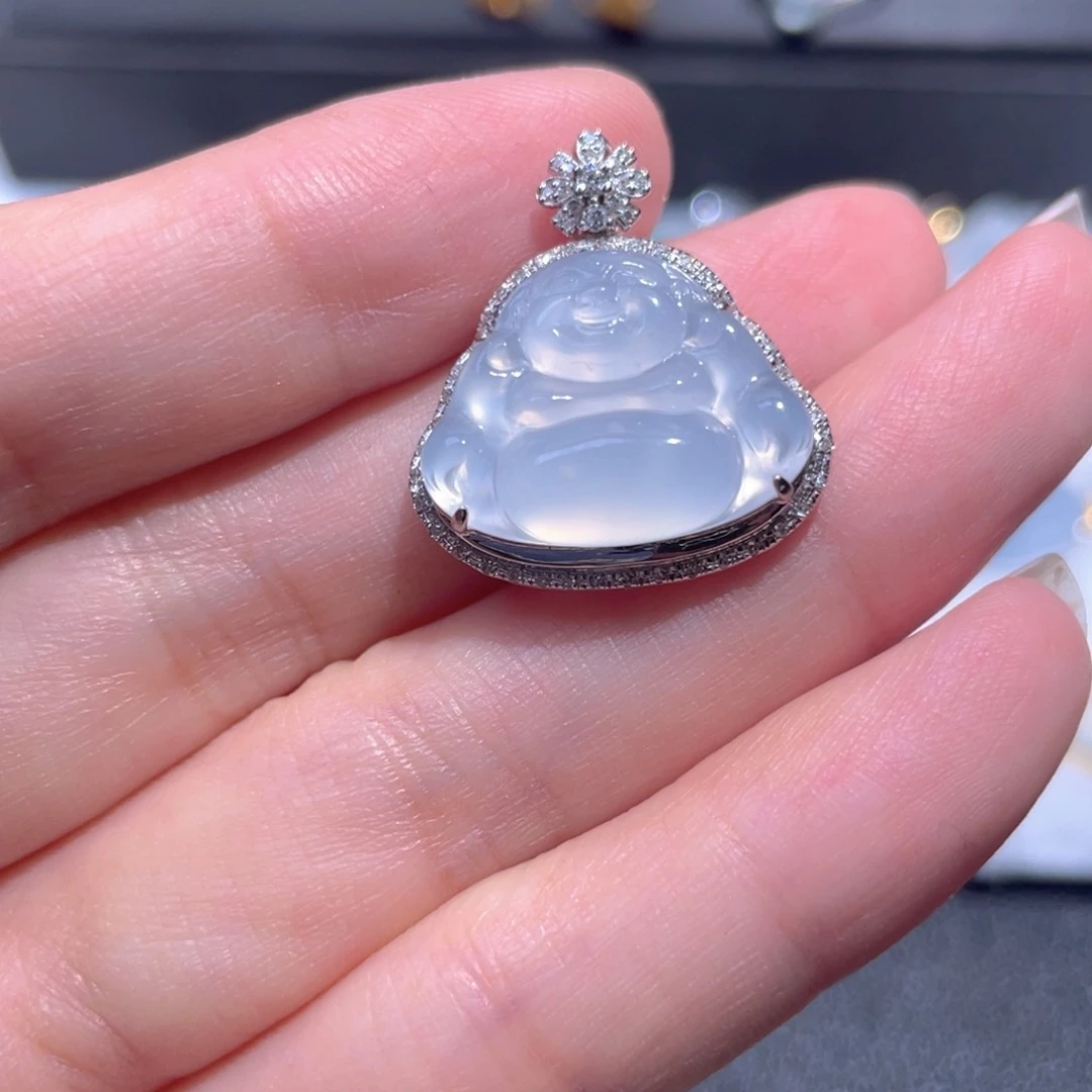 翡翠18K金镶嵌颈饰翡翠