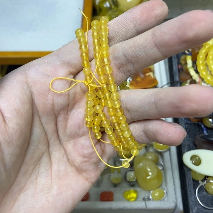 未镶嵌蜜蜡裸石多样性发货