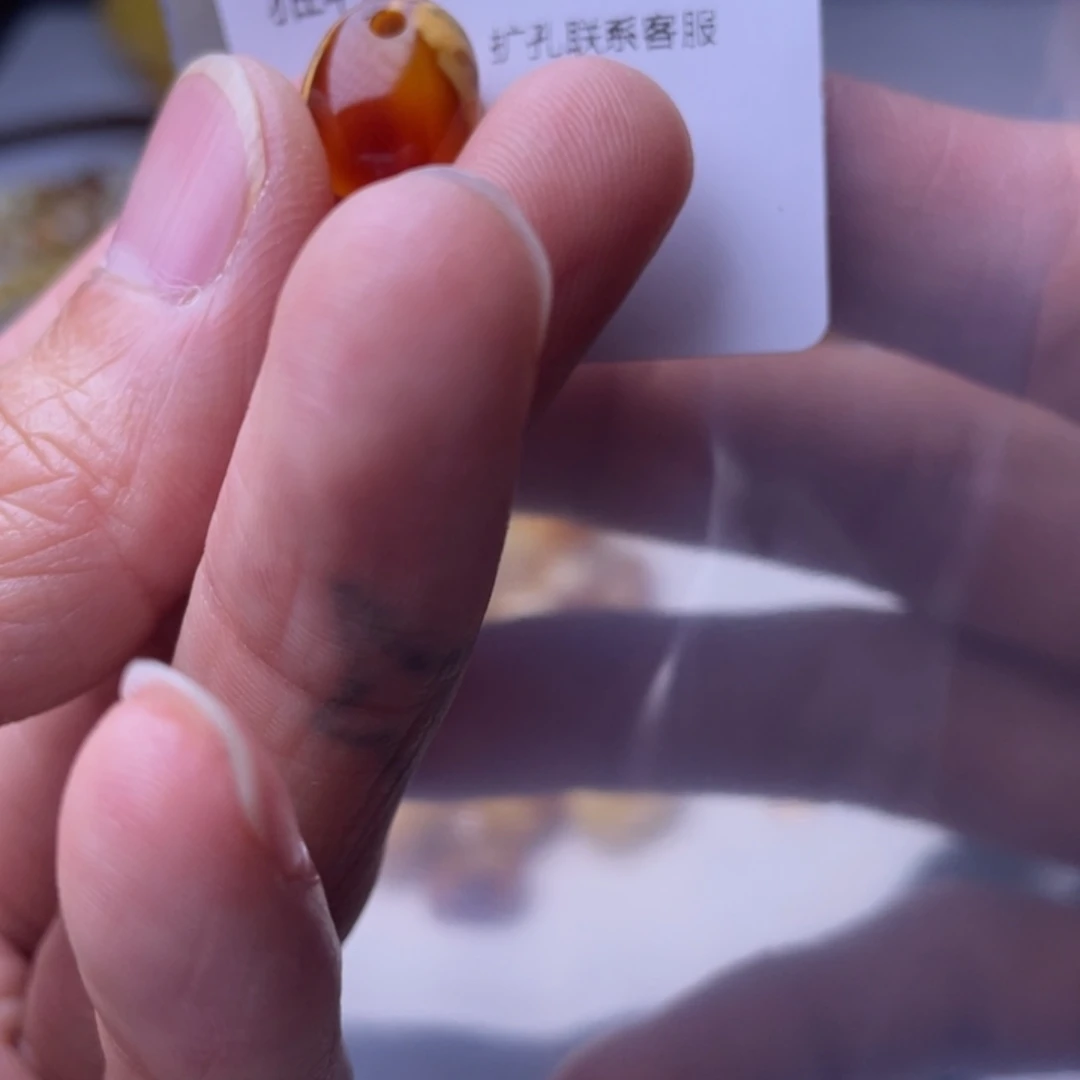 琥珀未镶嵌裸石琥珀