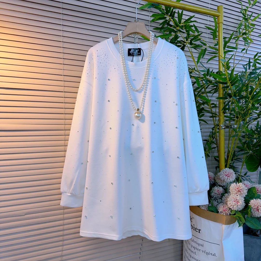 85221胖mm欧货时尚纯色圆领中长款设计感重工订珠订钻宽松遮肉衫
