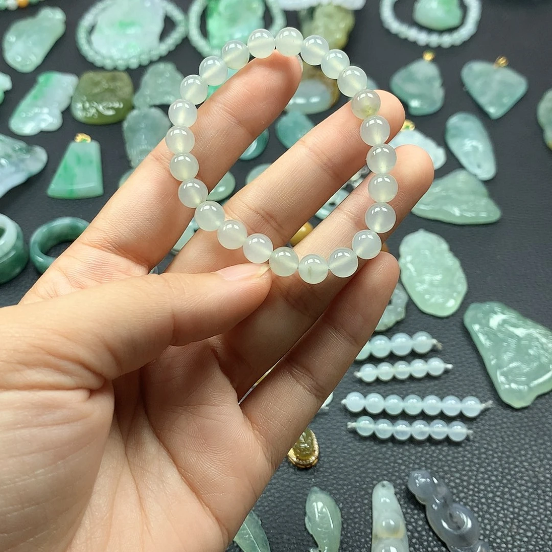 翡翠未镶嵌颈饰手串