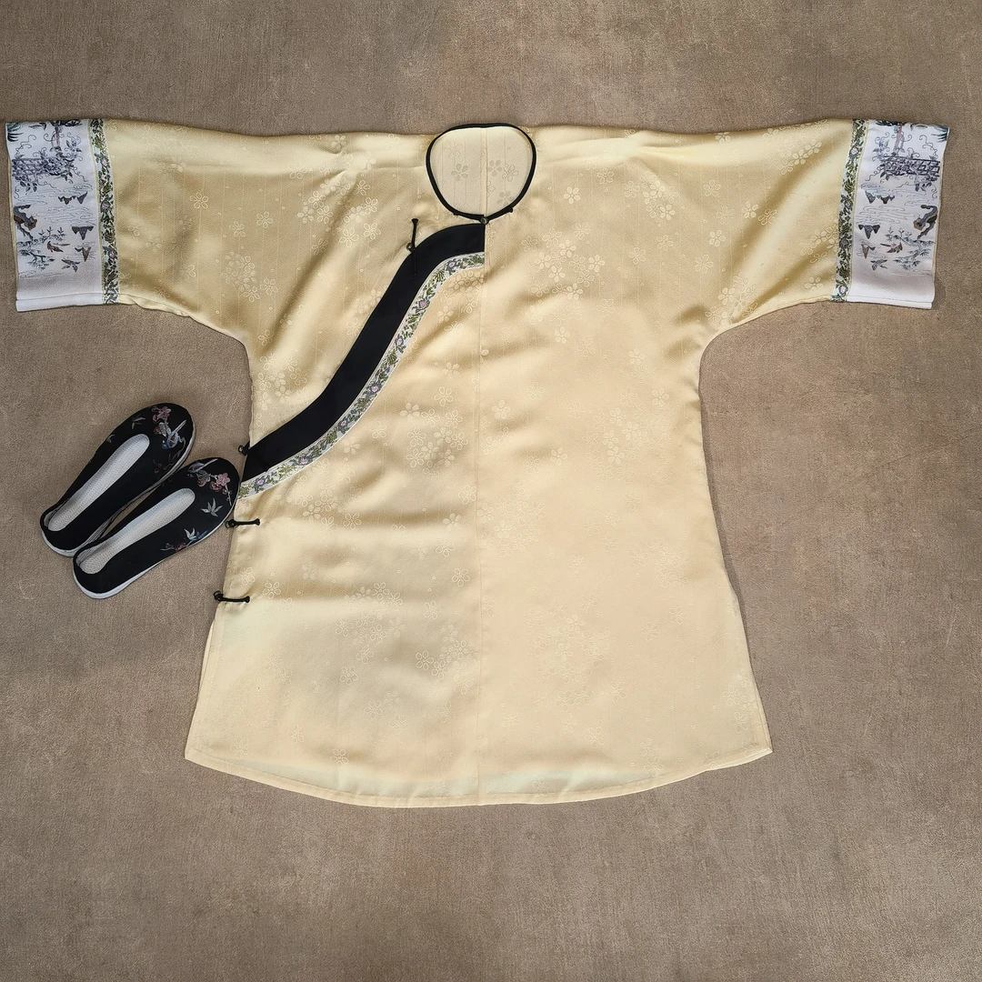 三一馆【亦庄】铁木机织正绢手绣国风半大褂中式