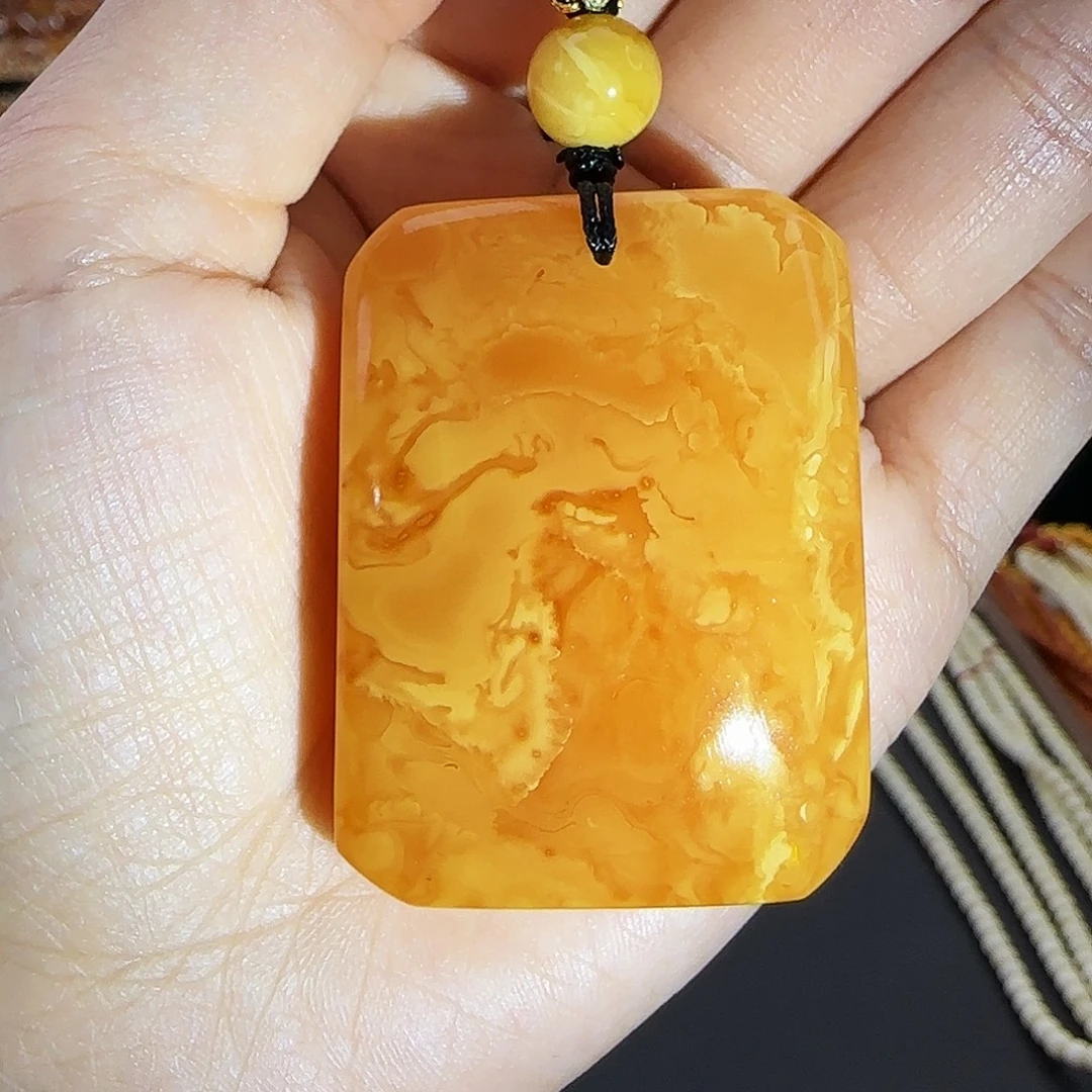 琥珀未镶嵌手链吊坠