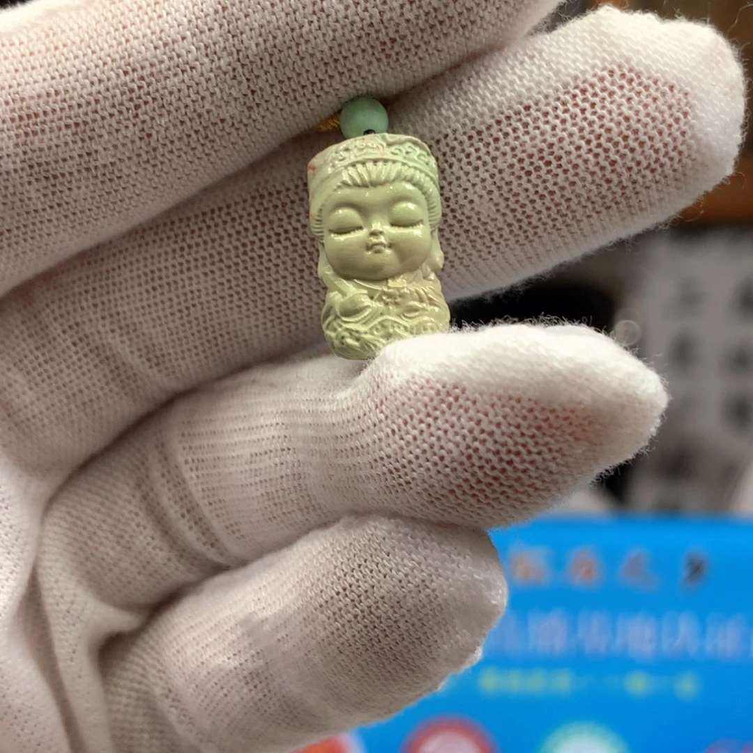 绿松石未镶嵌挂件