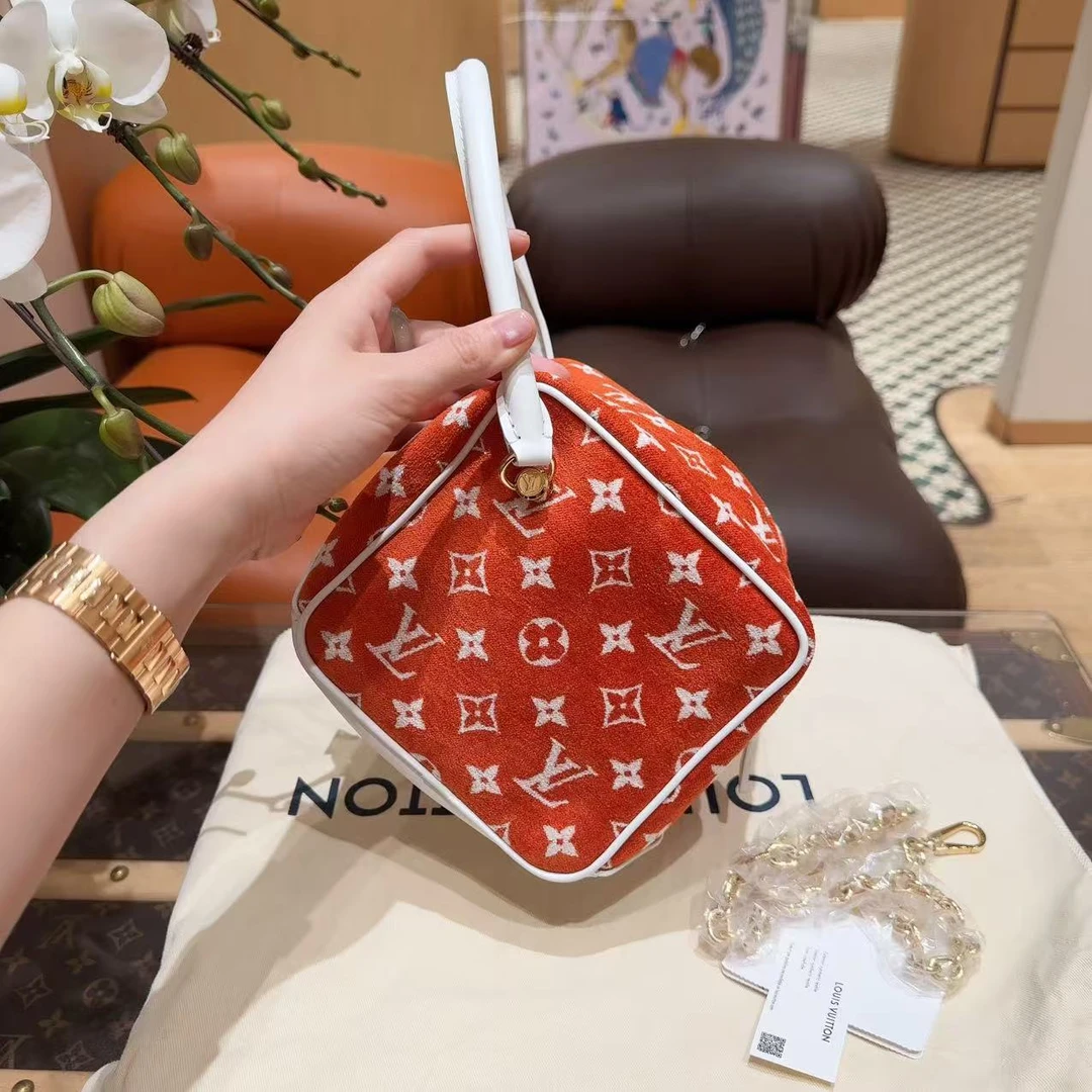未使用 LouisVuitton/路易威登 秀款限定橘红色丝绒骰子手提单肩