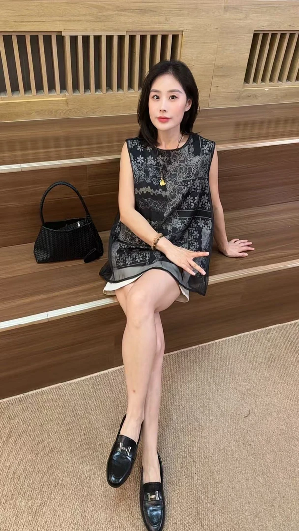 Miss huo 假两件上衣 A 黑色 85216