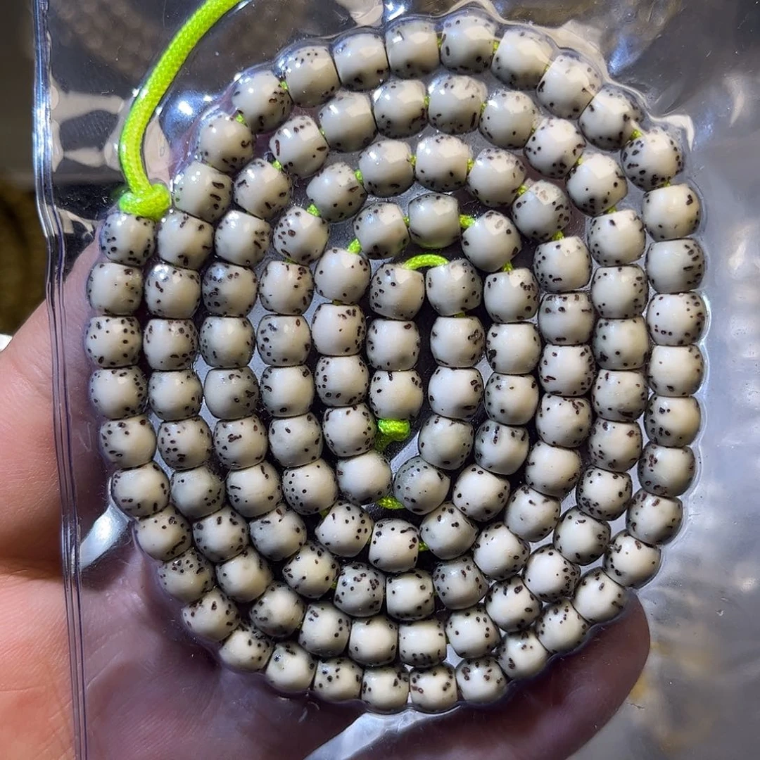 石玉料，绿包白河豚108-5×6鼓珠