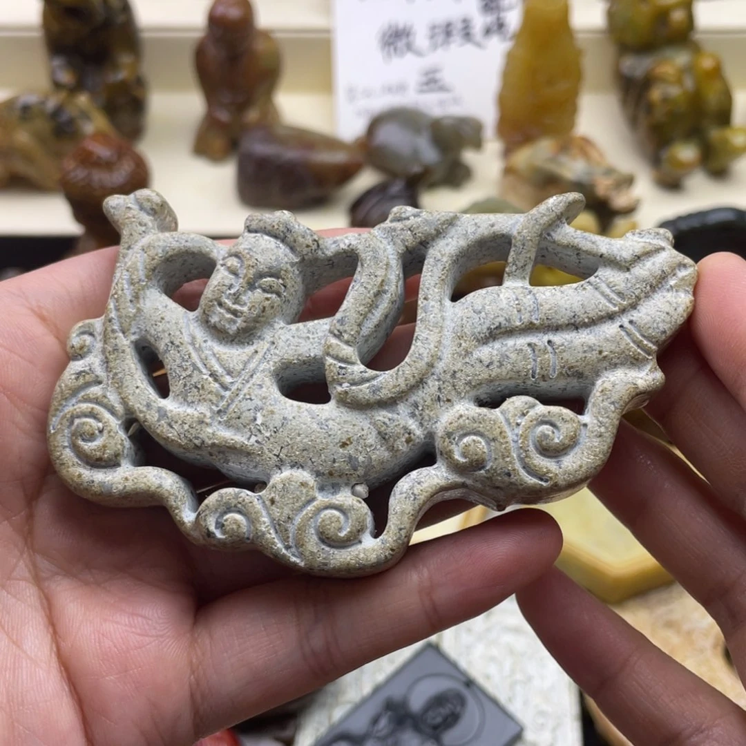 未镶嵌蛇纹石玉颈饰