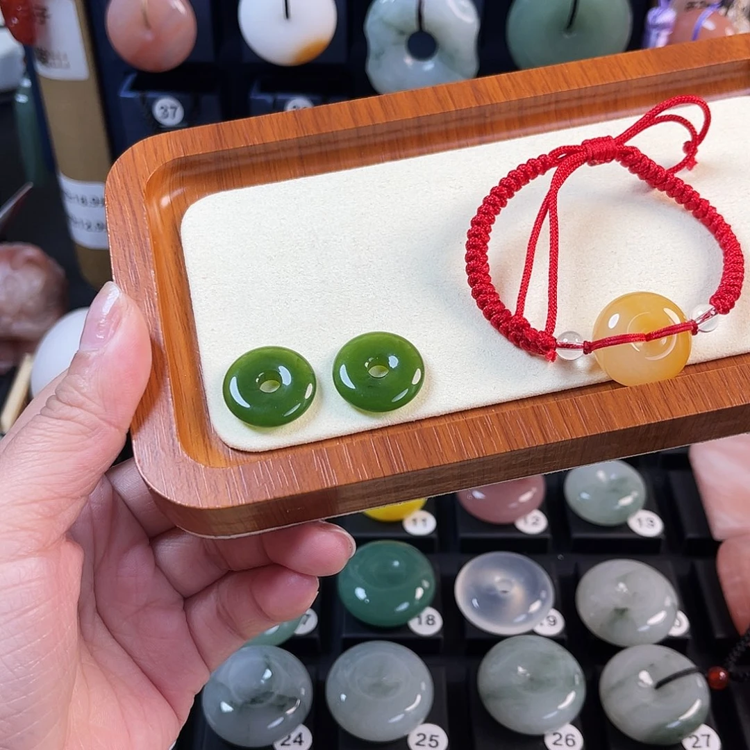 颈饰未镶嵌石英质玉?****?