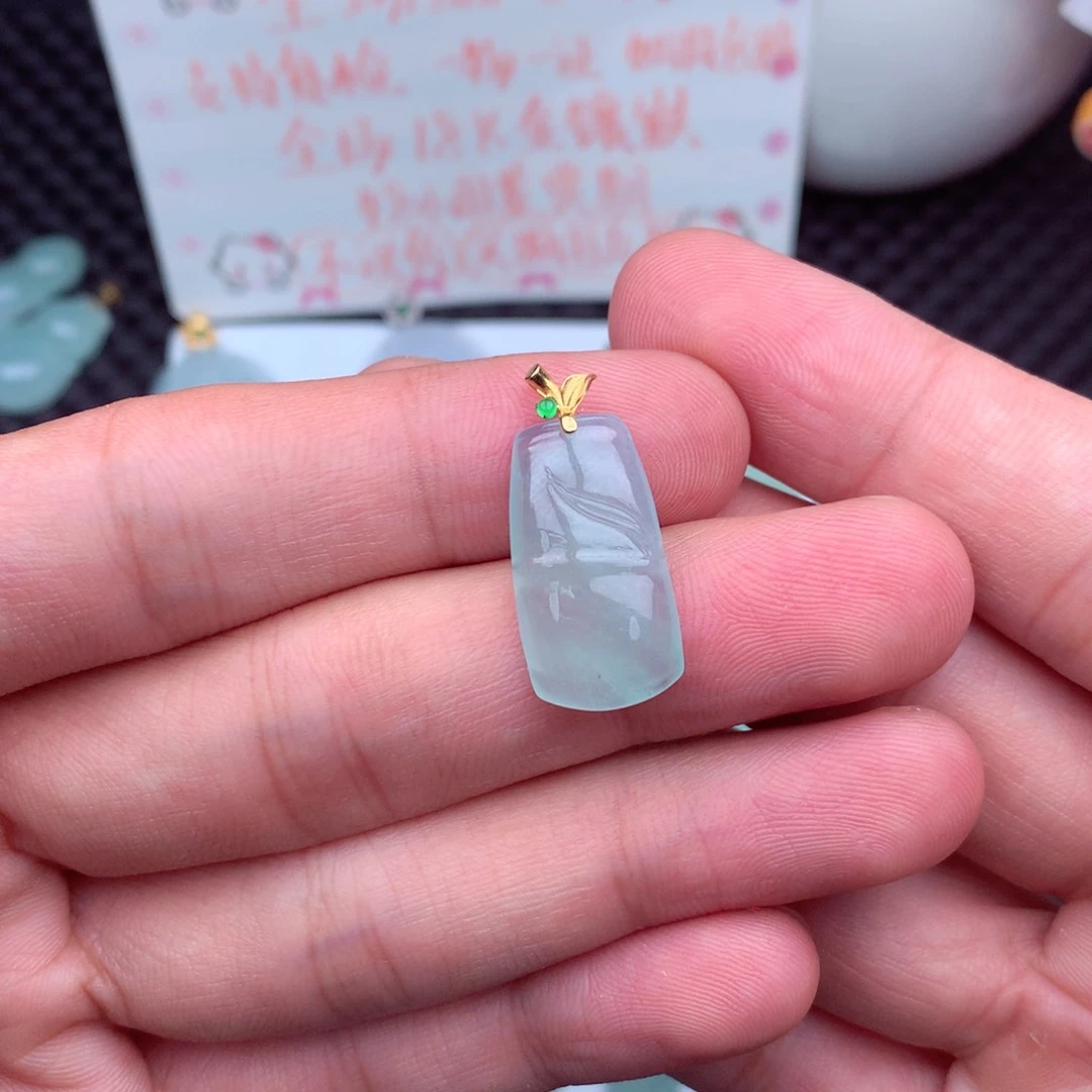 翡翠18K金镶嵌吊坠(不含链)